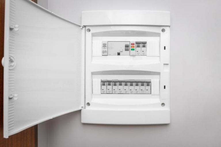 Comment réussir l'installation de votre éclairage à Ottonville ?